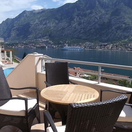Apartment Fjord Waterfront Cattaro Esterno foto